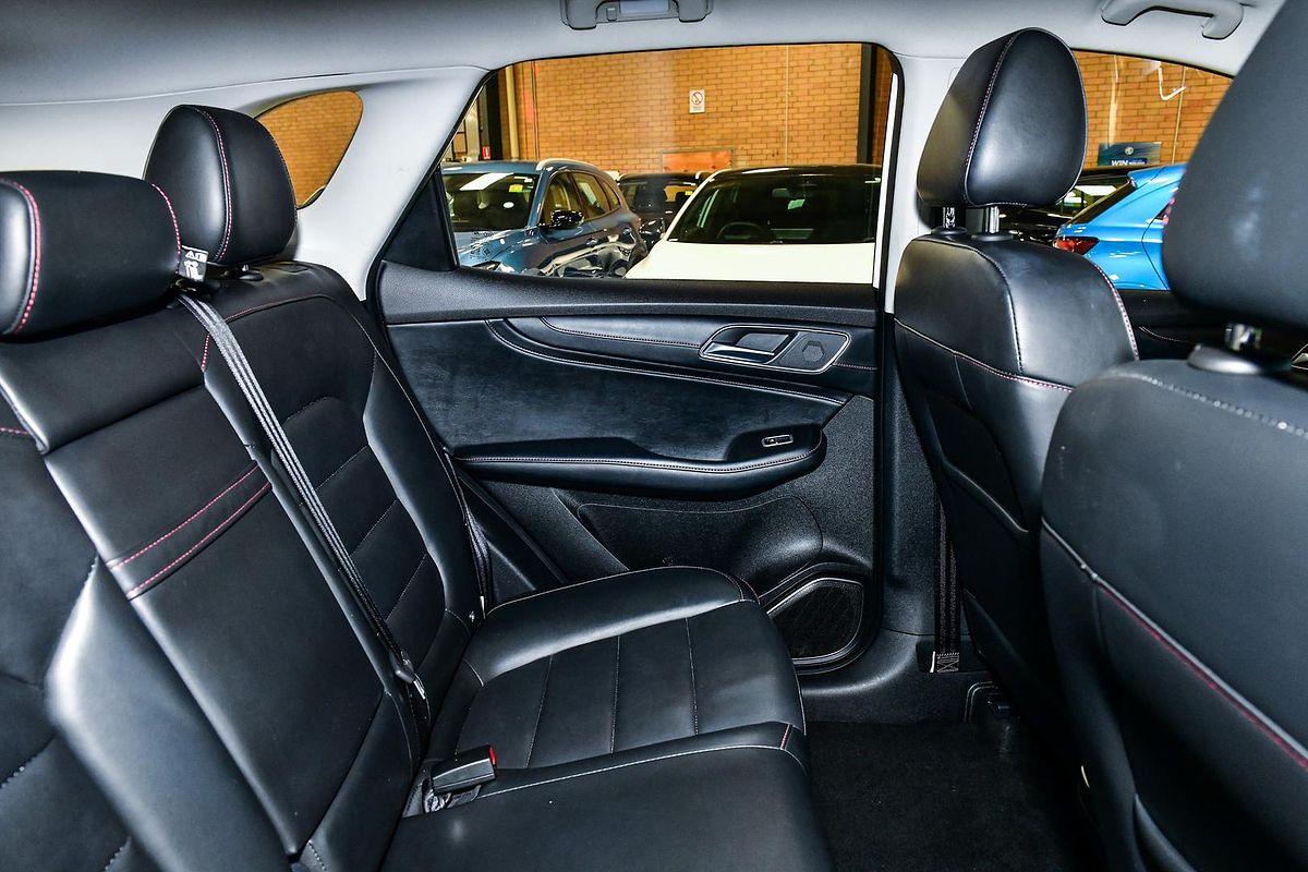 2022 MG HS Vibe SAS23