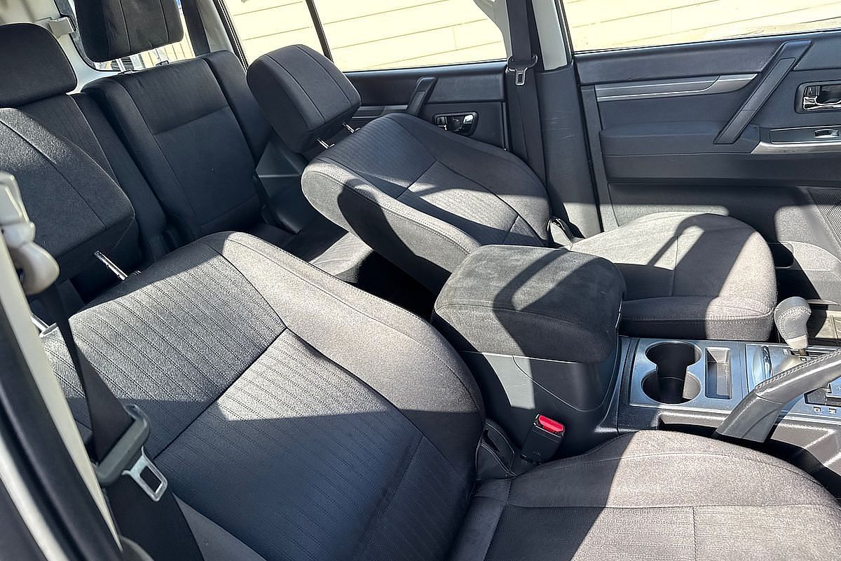 2014 Mitsubishi Pajero GLX-R NW