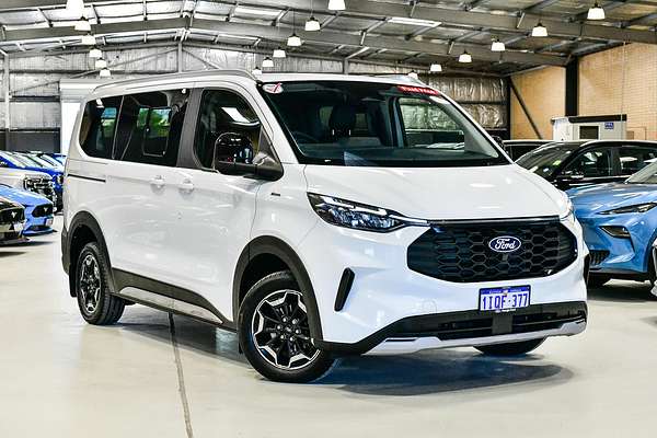 2024 Ford Tourneo Active AV SWB