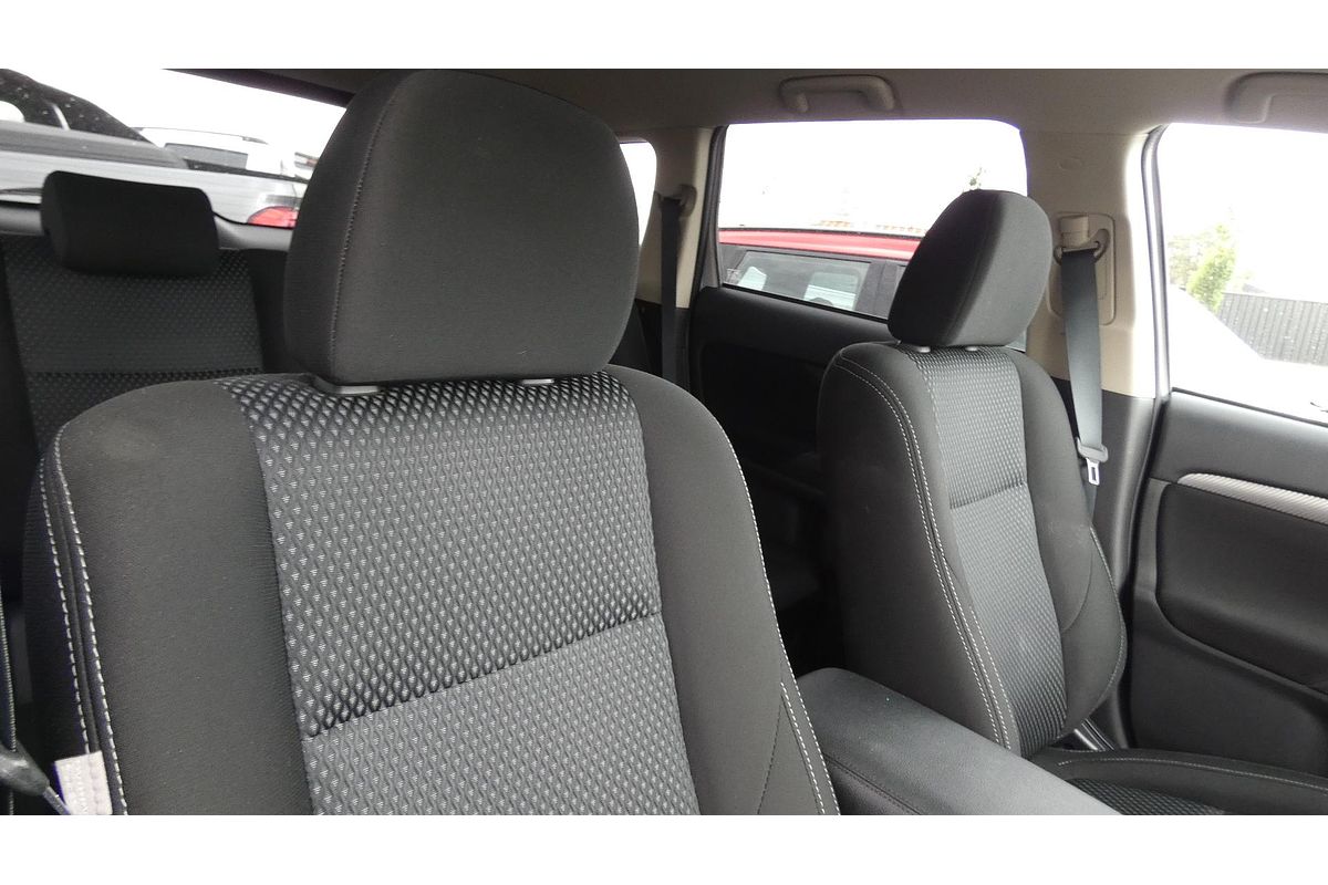 2016 Mitsubishi Outlander LS ZK