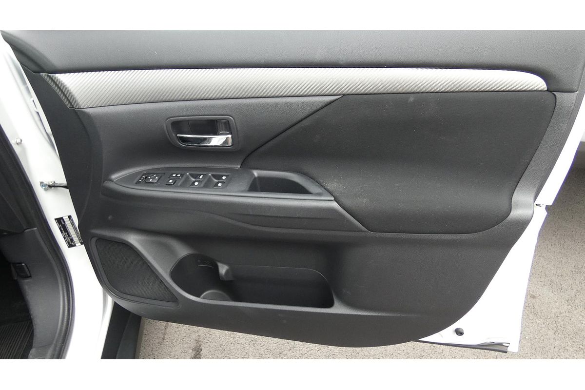 2016 Mitsubishi Outlander LS ZK