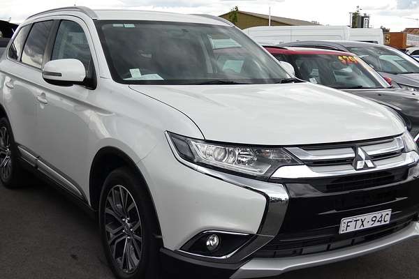 2016 Mitsubishi Outlander LS ZK