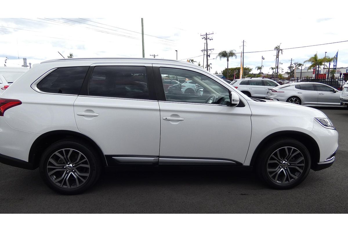 2016 Mitsubishi Outlander LS ZK