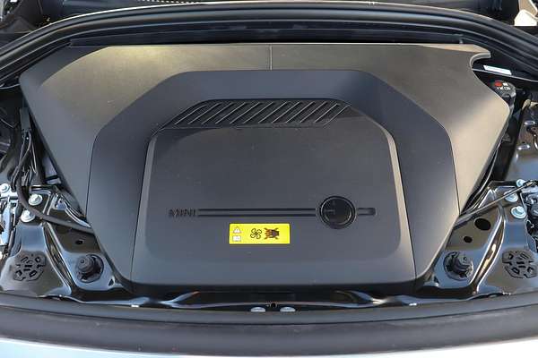 2024 MINI Countryman SE Favoured U25