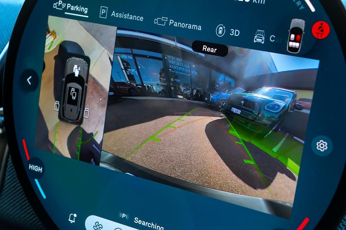 2024 MINI Countryman SE Favoured U25