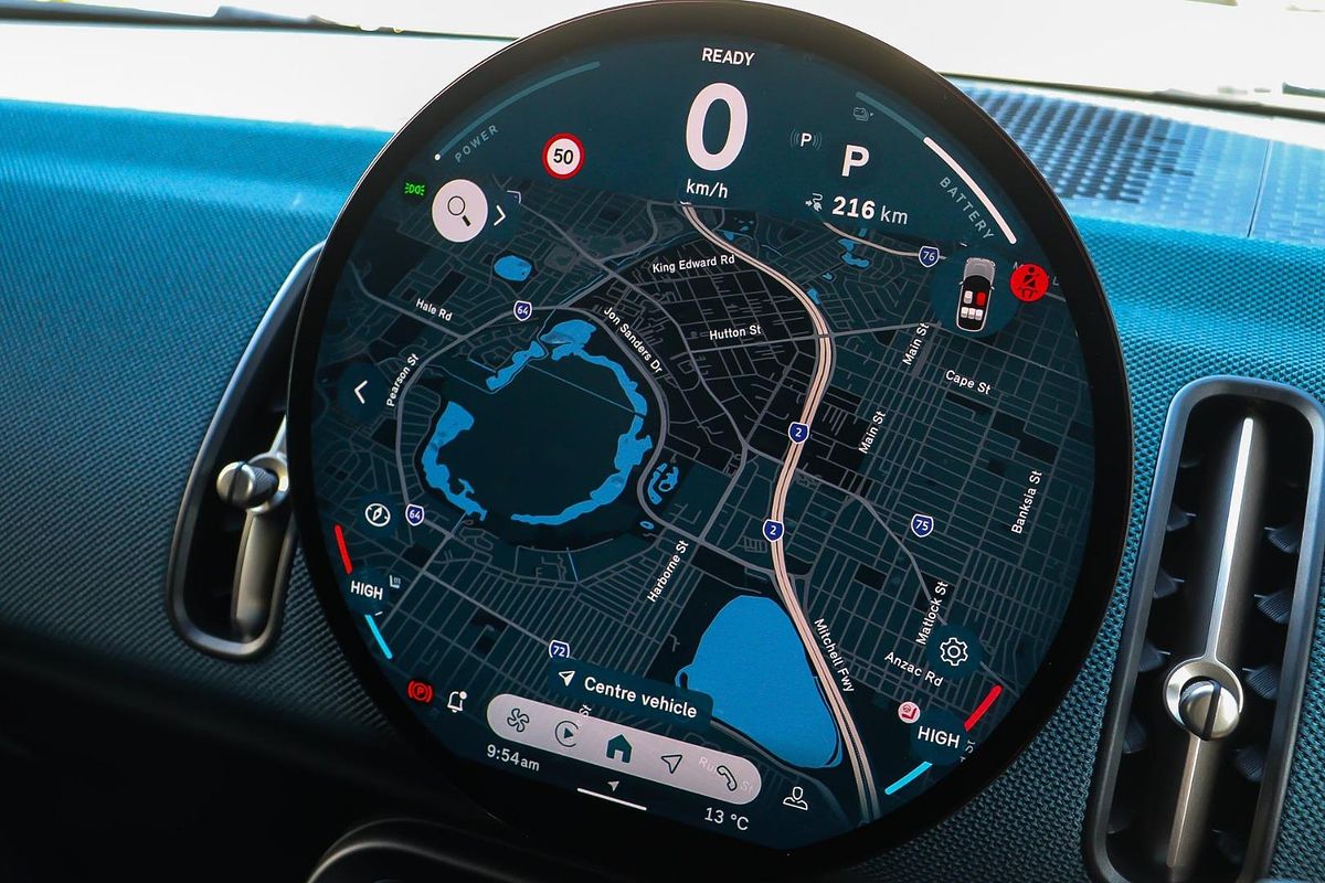 2024 MINI Countryman SE Favoured U25