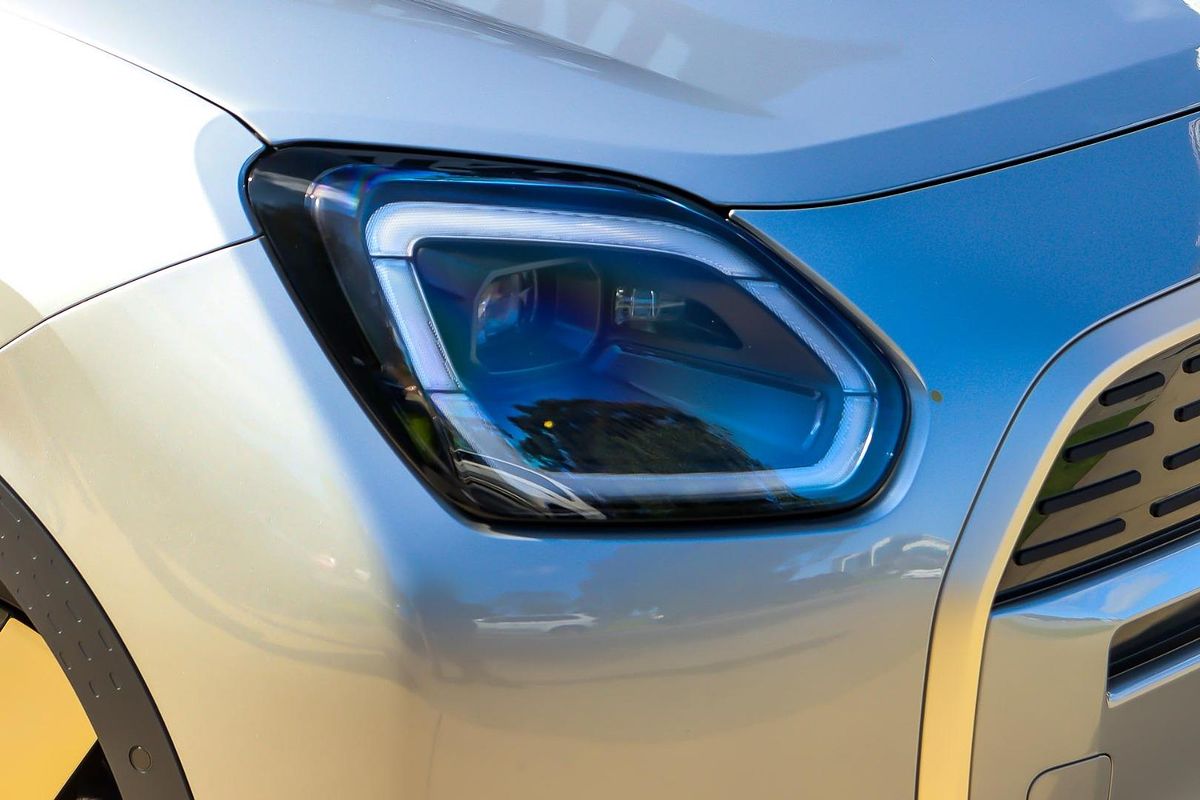 2024 MINI Countryman SE Favoured U25