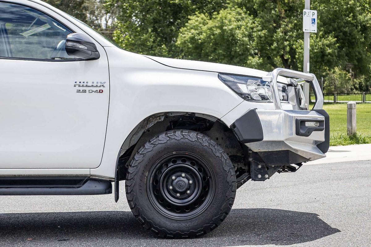 2022 Toyota Hilux SR GUN126R