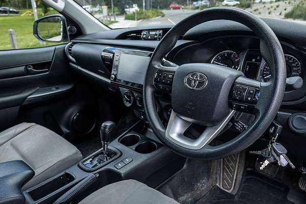 2022 Toyota Hilux SR GUN126R