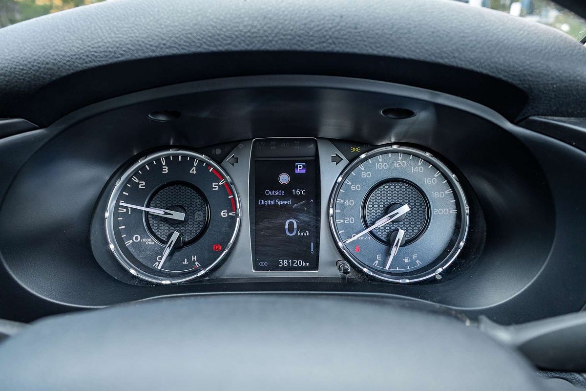 2022 Toyota Hilux SR GUN126R