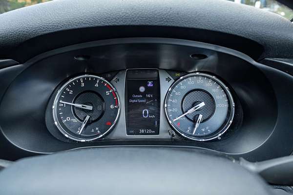 2022 Toyota Hilux SR GUN126R