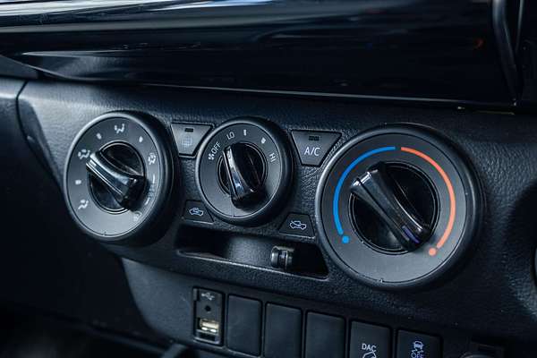 2022 Toyota Hilux SR GUN126R