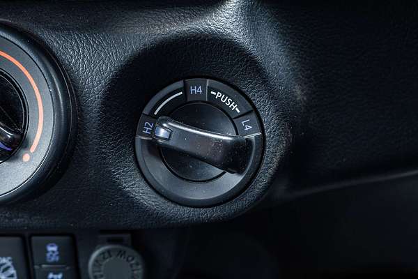 2022 Toyota Hilux SR GUN126R