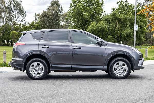 2017 Toyota RAV4 GX ZSA42R