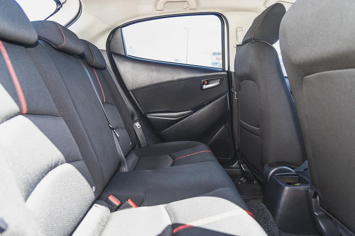 2015 Mazda 2 Genki DJ Series