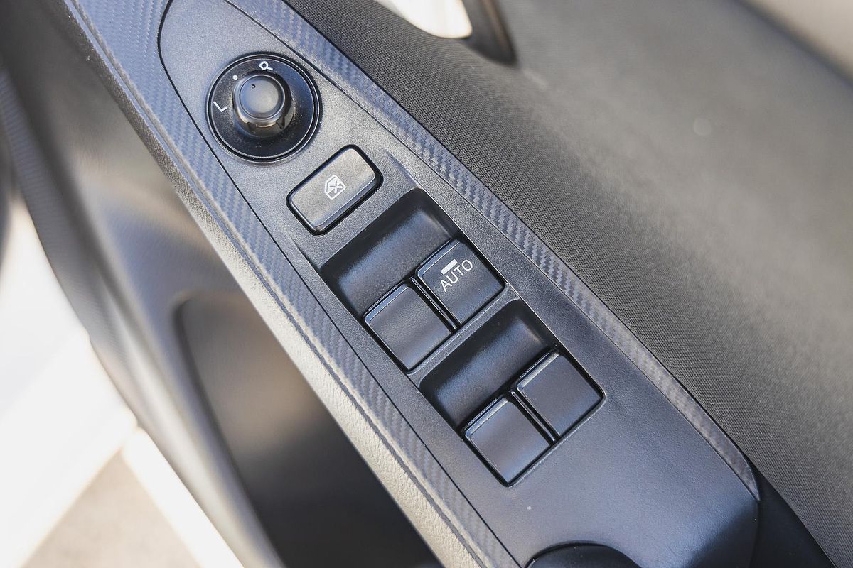 2015 Mazda 2 Genki DJ Series