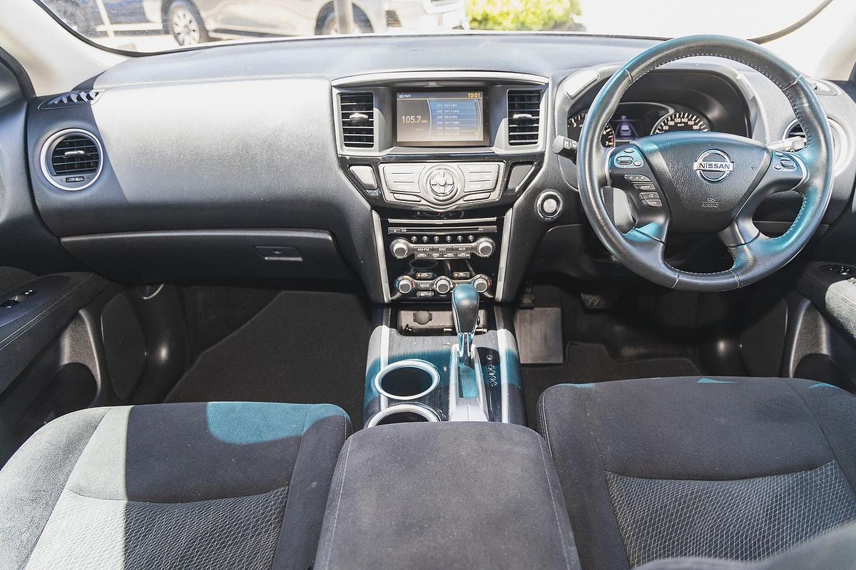 2016 Nissan Pathfinder ST R52