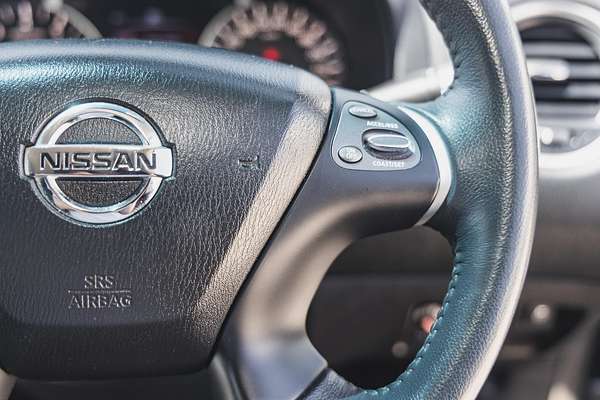 2016 Nissan Pathfinder ST R52