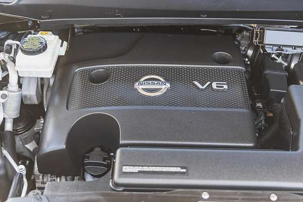 2016 Nissan Pathfinder ST R52