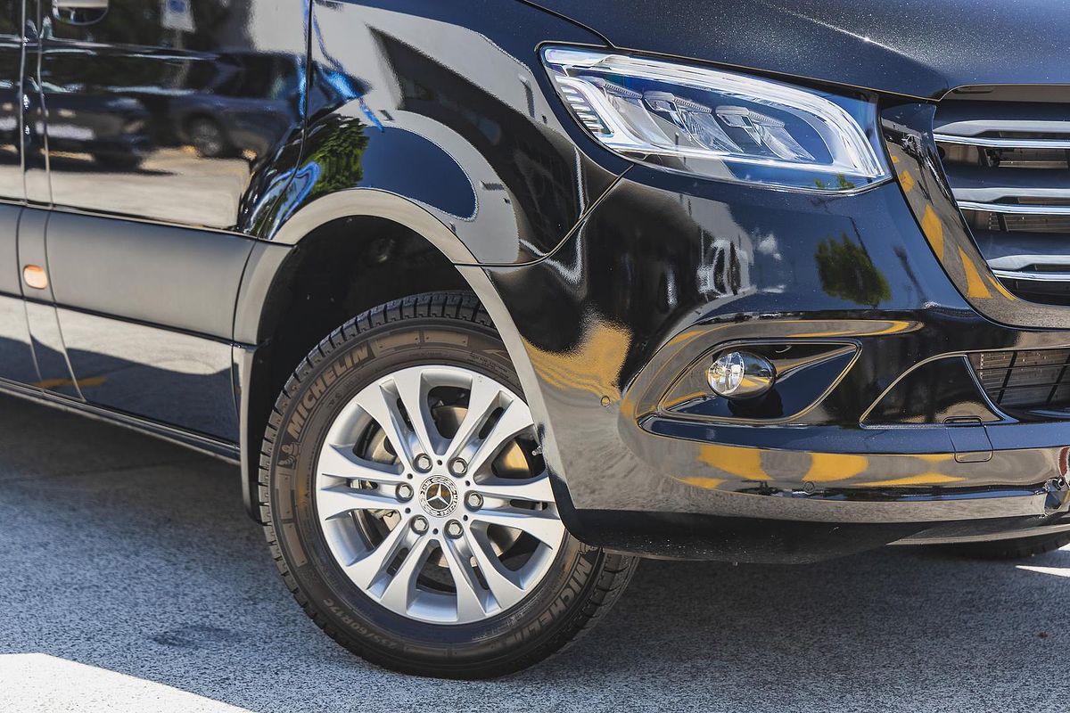 2025 Mercedes-Benz Sprinter 415 Transfer VS30 MWB