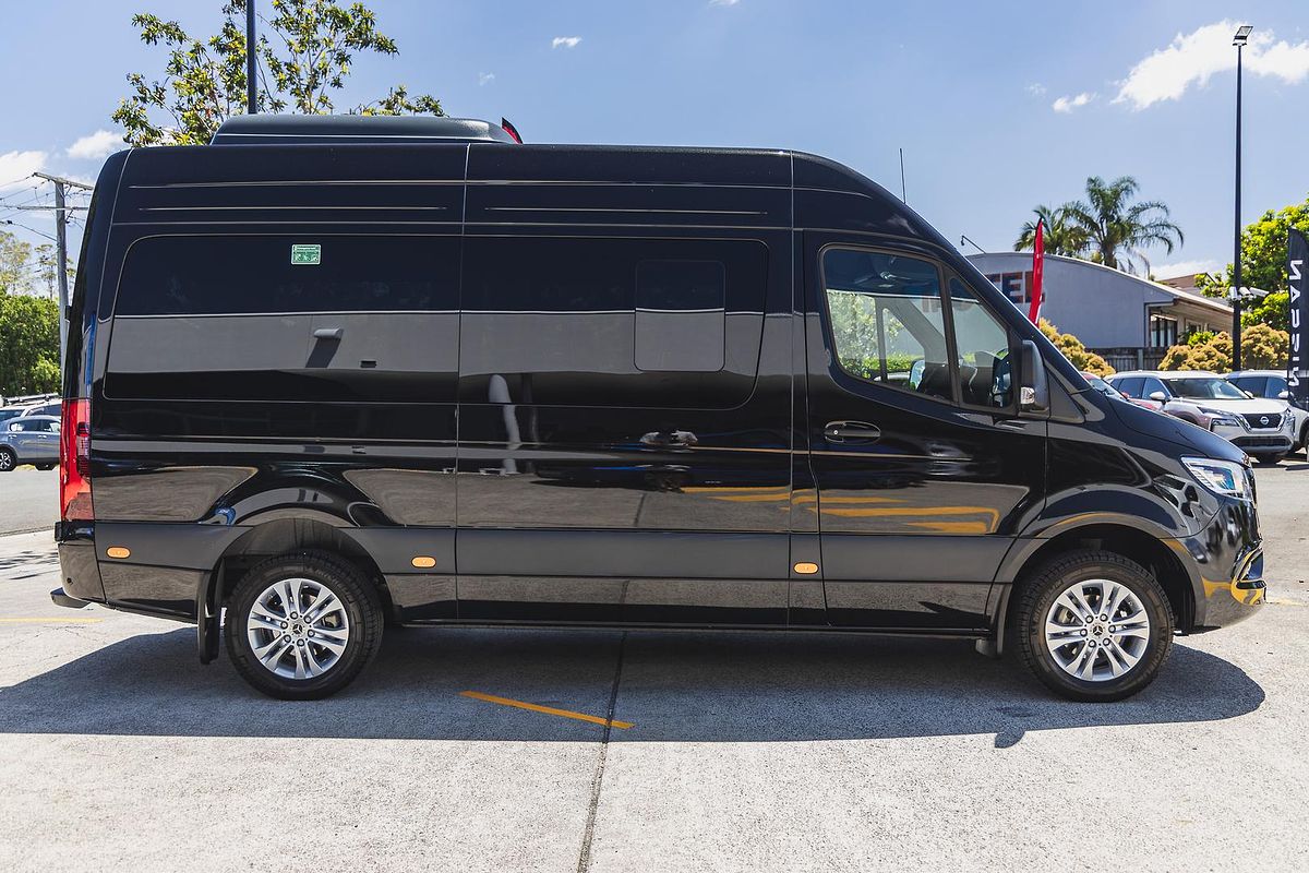 2025 Mercedes-Benz Sprinter 415 Transfer VS30 MWB
