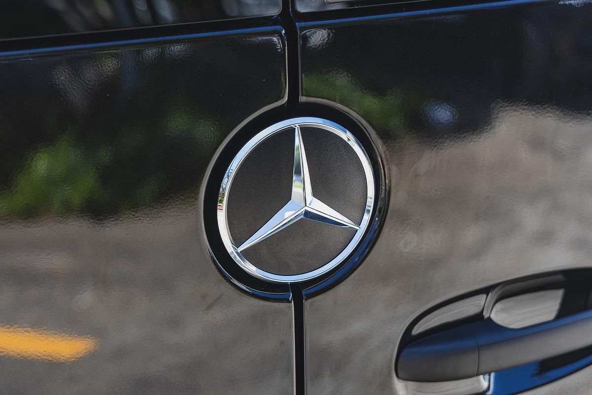 2025 Mercedes-Benz Sprinter 415 Transfer VS30 MWB