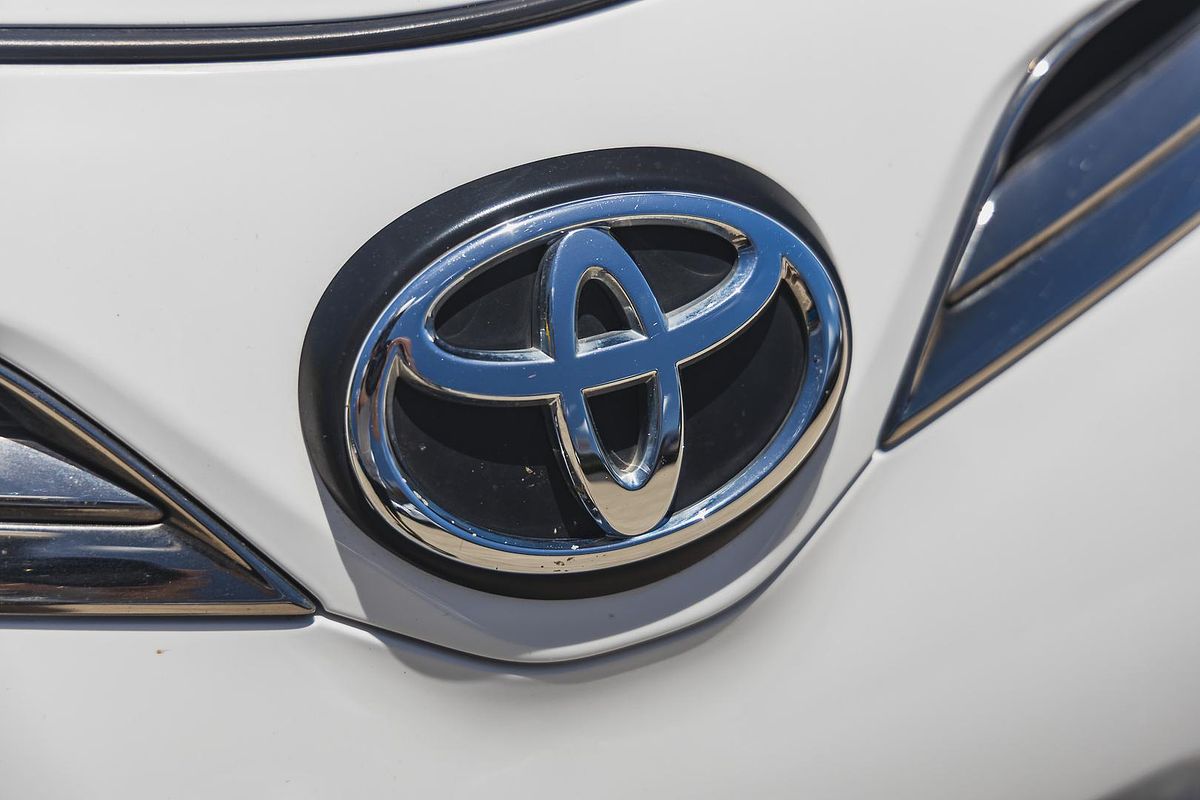 2017 Toyota Tarago GLi ACR50R