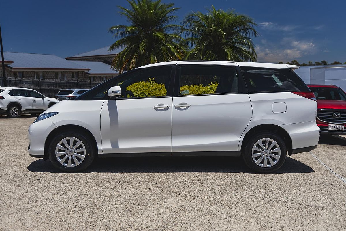 2017 Toyota Tarago GLi ACR50R