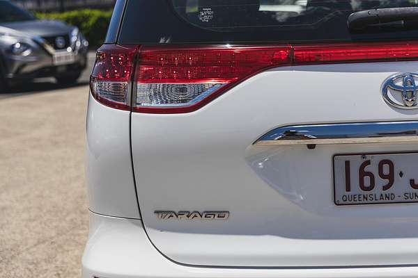 2017 Toyota Tarago GLi ACR50R