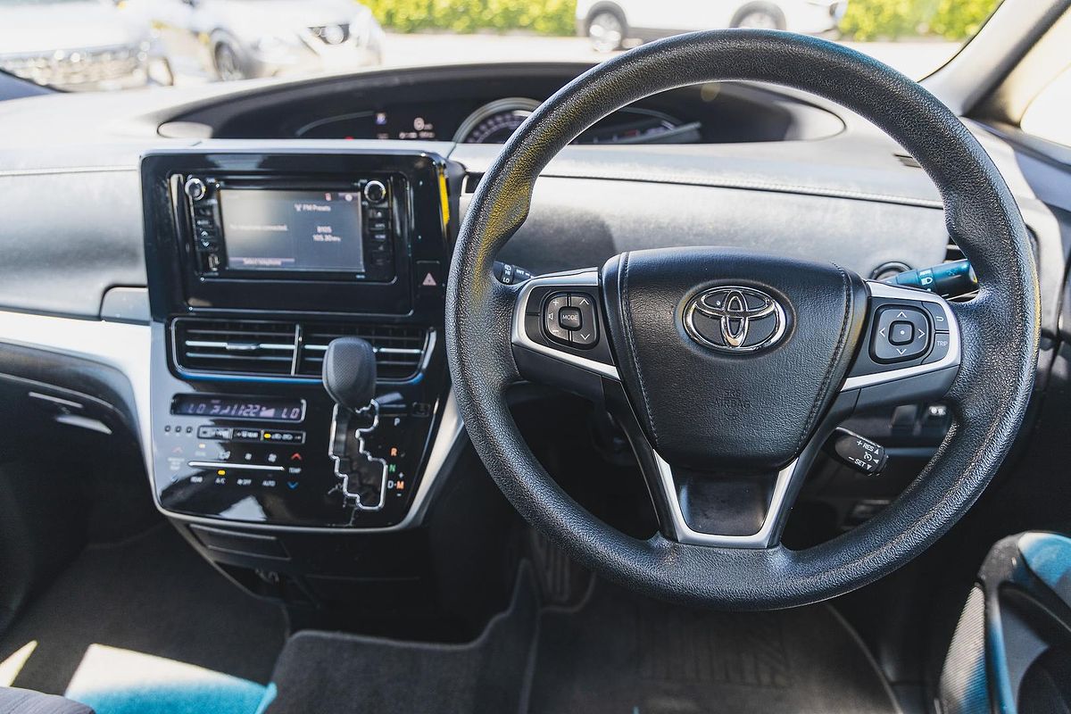 2017 Toyota Tarago GLi ACR50R