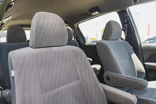 2017 Toyota Tarago GLi ACR50R