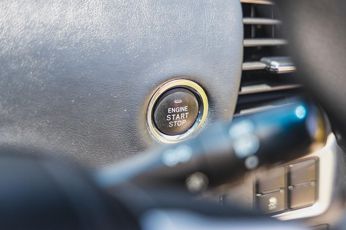 2017 Toyota Tarago GLi ACR50R