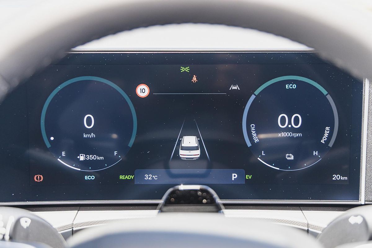 2025 Hyundai Santa Fe Hybrid MX5.V2