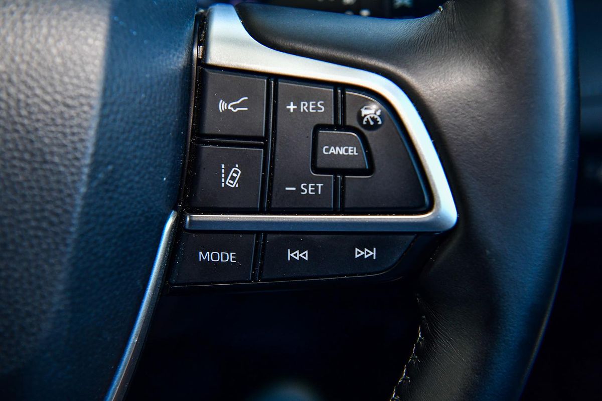 2024 Toyota KLUGER GX HYBRID AWD AXUH78R