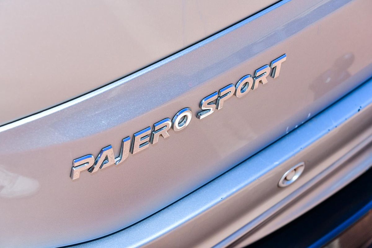 2015 Mitsubishi Pajero Sport GLS QE