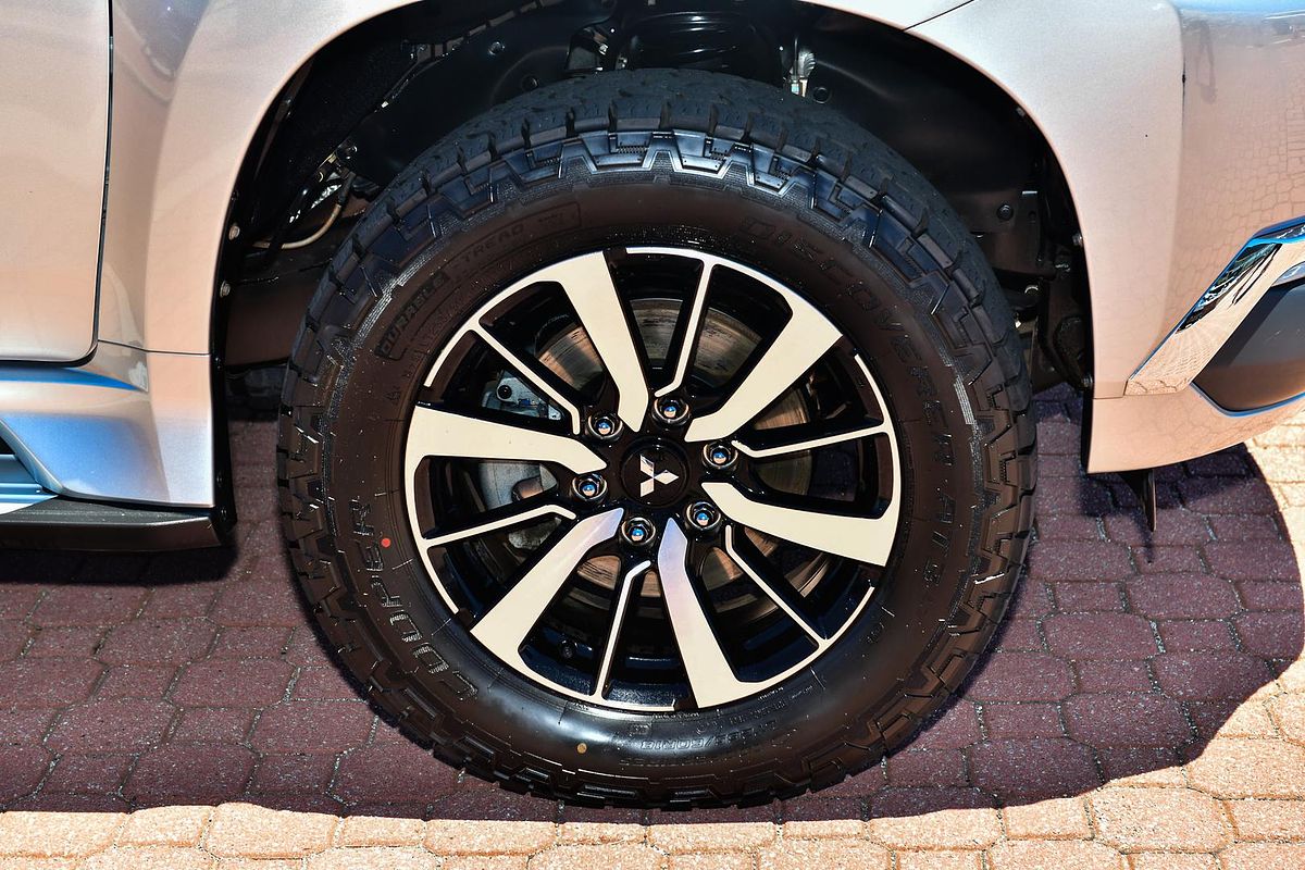 2015 Mitsubishi Pajero Sport GLS QE