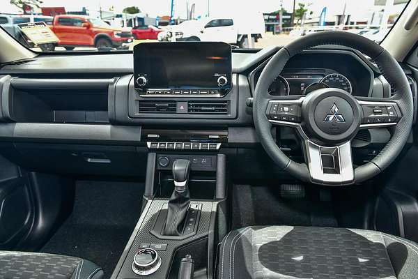 2025 Mitsubishi Triton GLX-R MV 4X4