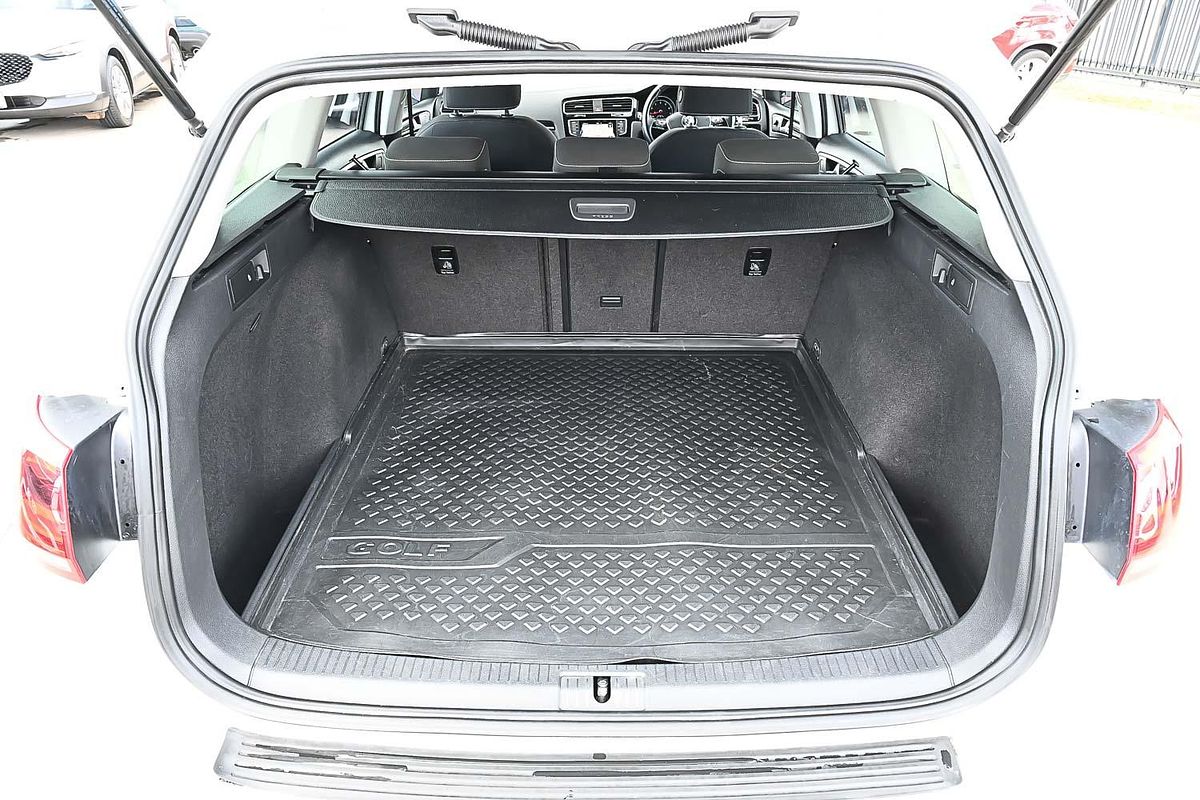 2015 Volkswagen Golf 103TSI Highline 7