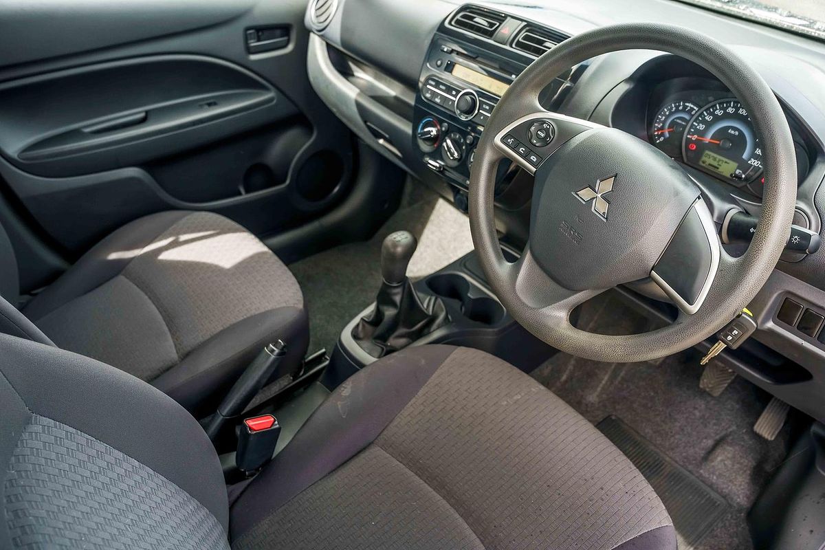 2017 Mitsubishi Mirage ES LA