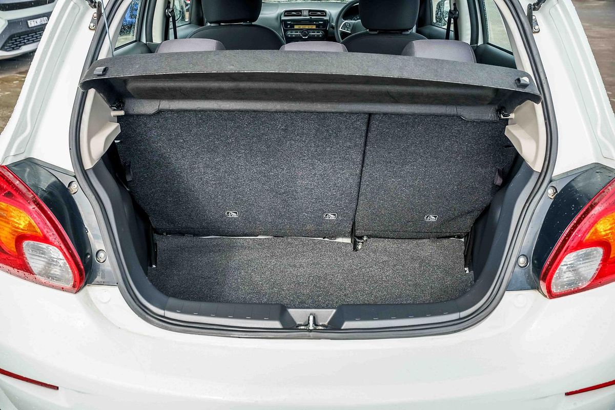 2017 Mitsubishi Mirage ES LA