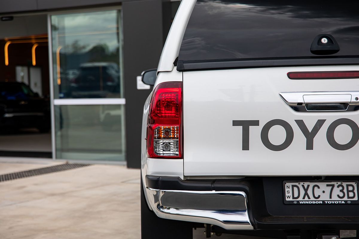 2018 Toyota Hilux SR5 GUN126R 4X4