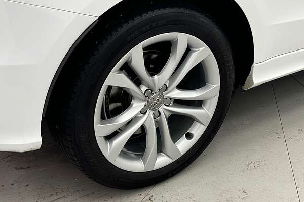 2014 Audi SQ5 TDI 8R