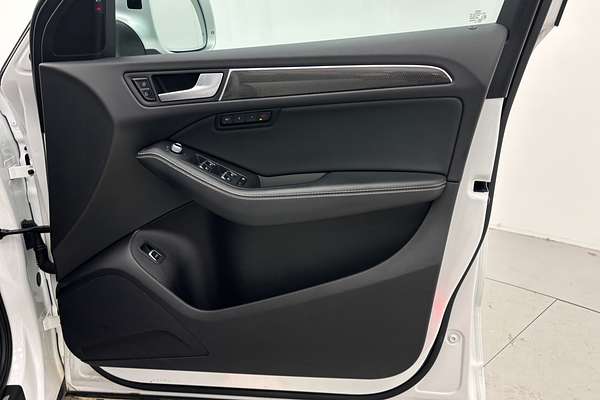 2014 Audi SQ5 TDI 8R