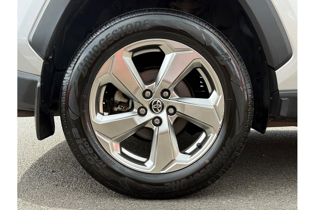 2020 Toyota RAV4 GXL AXAH52R