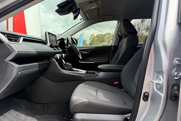 2020 Toyota RAV4 GXL AXAH52R