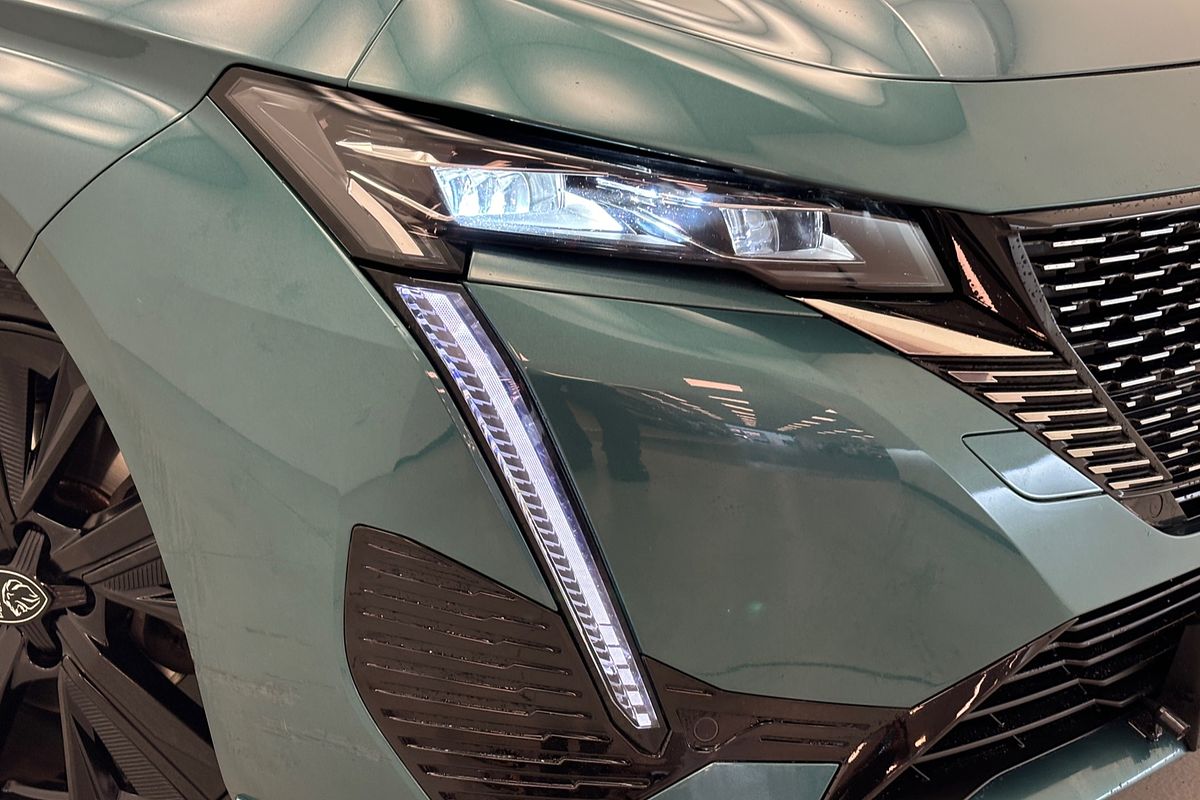 2021 Peugeot 308 GT P84