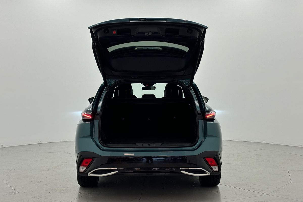 2021 Peugeot 308 GT P84