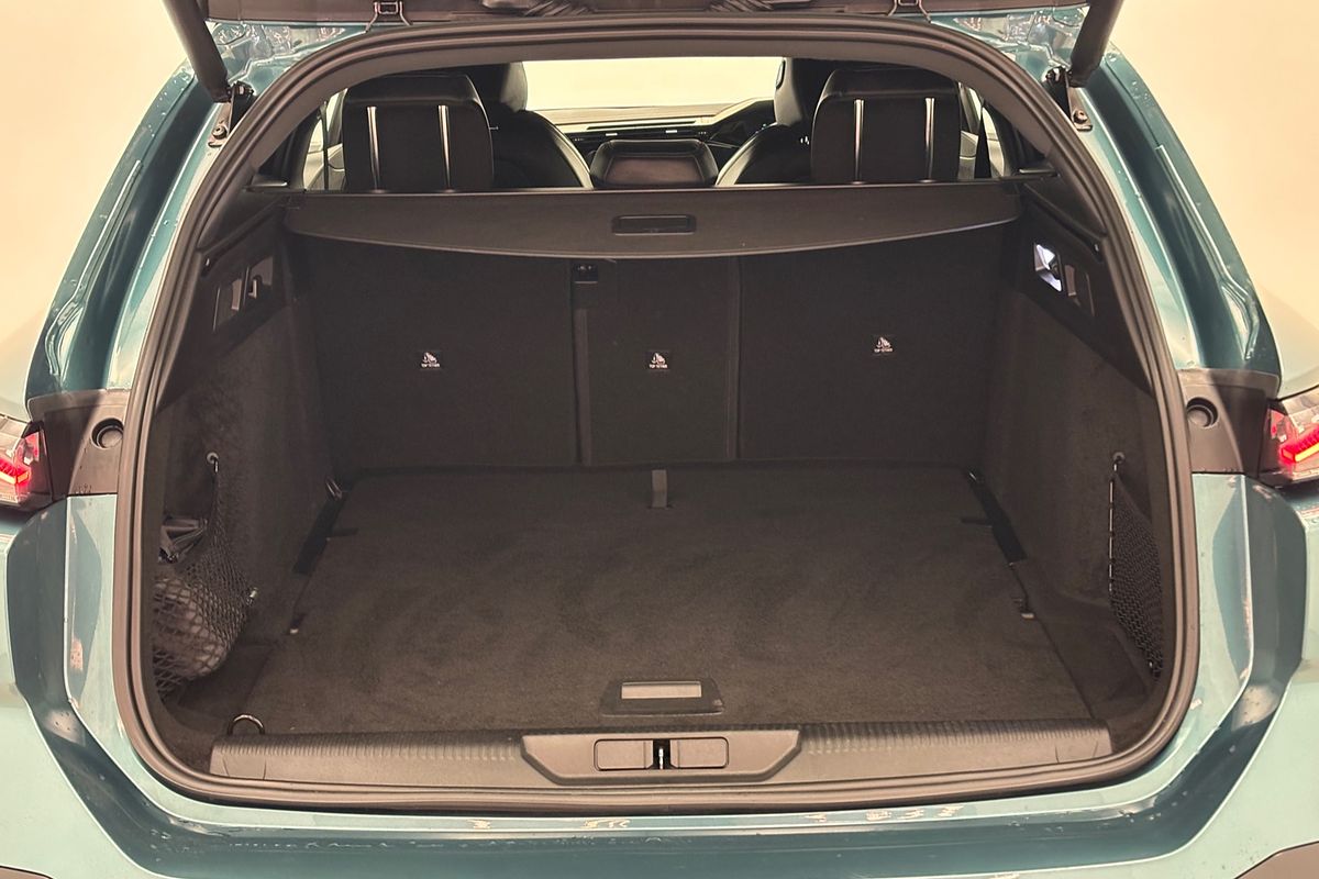 2021 Peugeot 308 GT P84