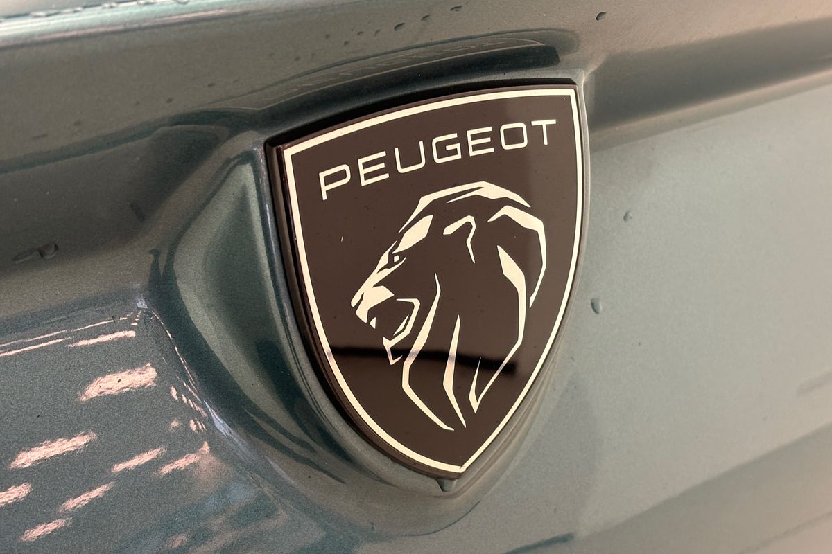 2021 Peugeot 308 GT P84