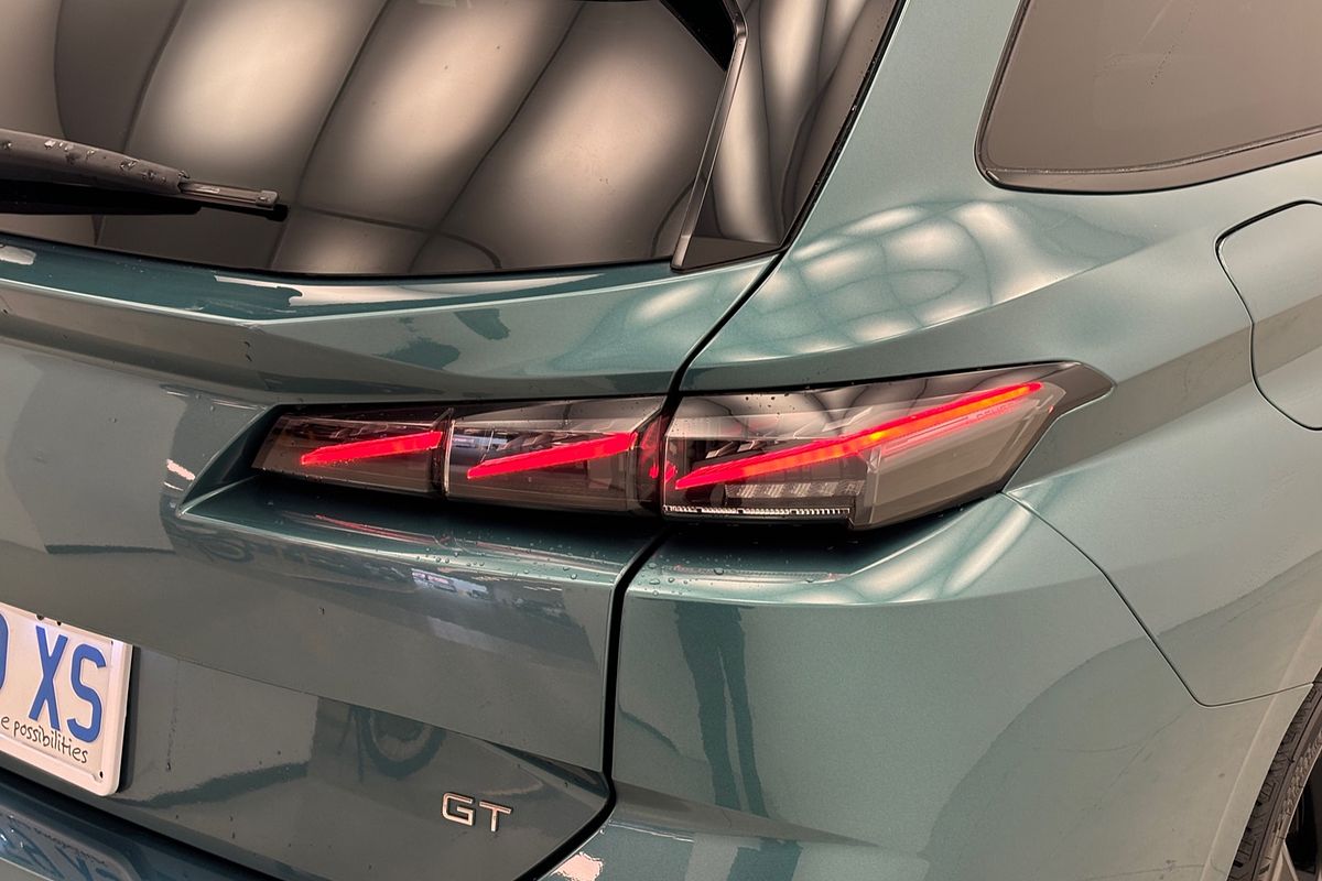 2021 Peugeot 308 GT P84